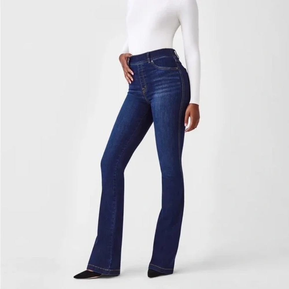 NWT SPANX Flare Jeans Midnight Shade Women's Size Large Retails $148